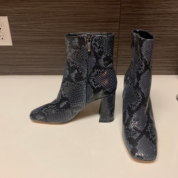 New Sam Edelman Blue Snakeskin Heel Ankle Boots - Picture 7 of 9